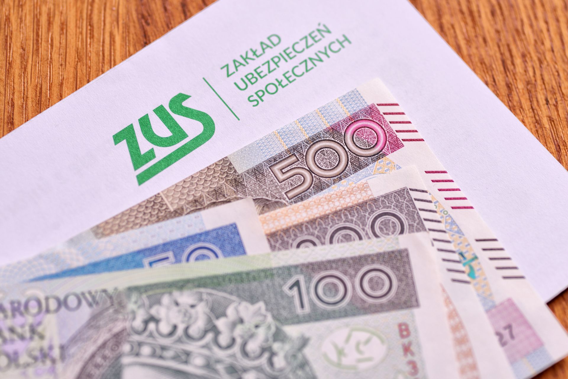 Nowy dodatek do renty socjalnej. Od maja ZUS wypłaci choćby 2610 zł