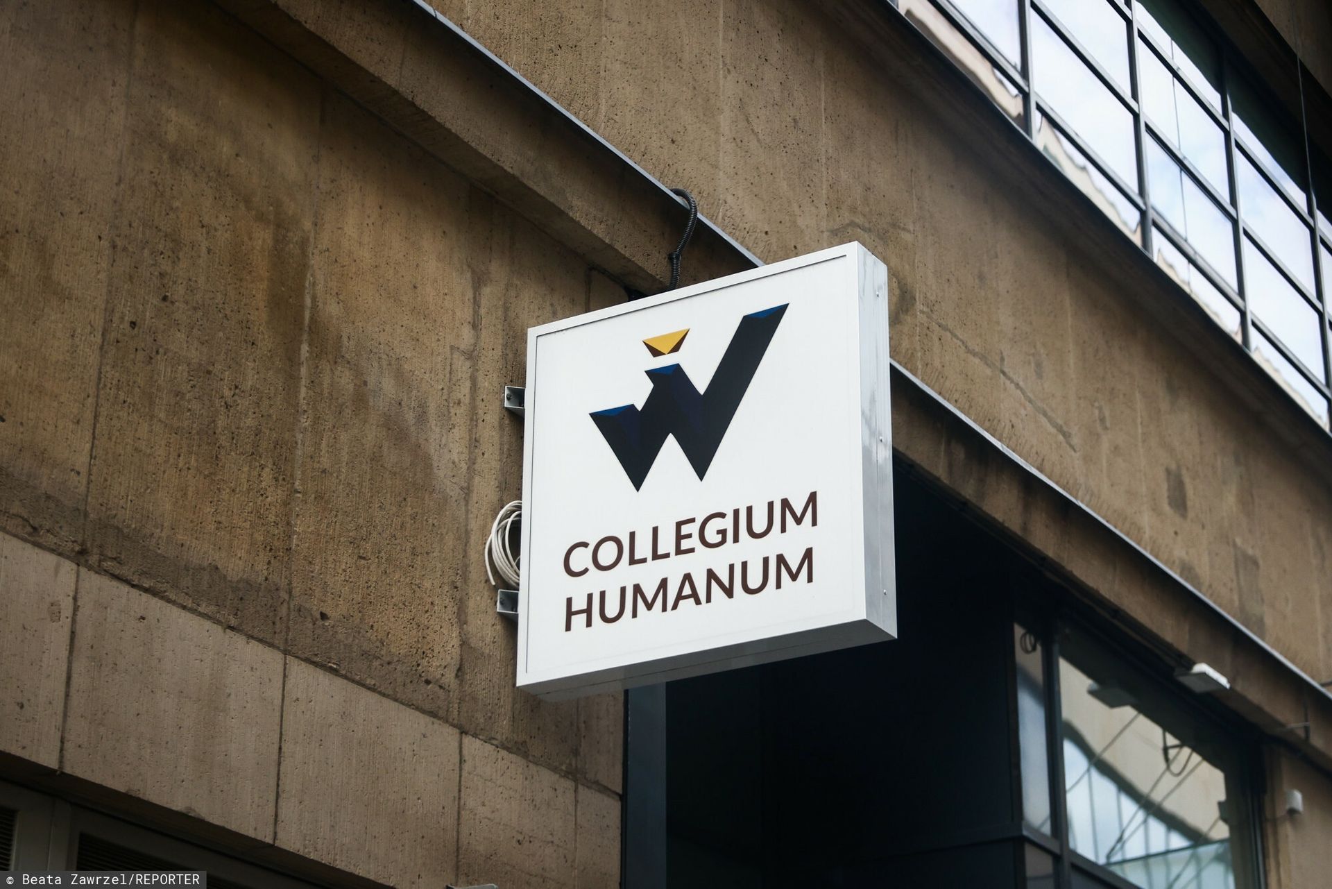 Piątka dla wszystkich. Tak Collegium Humanum produkowała dyplomy