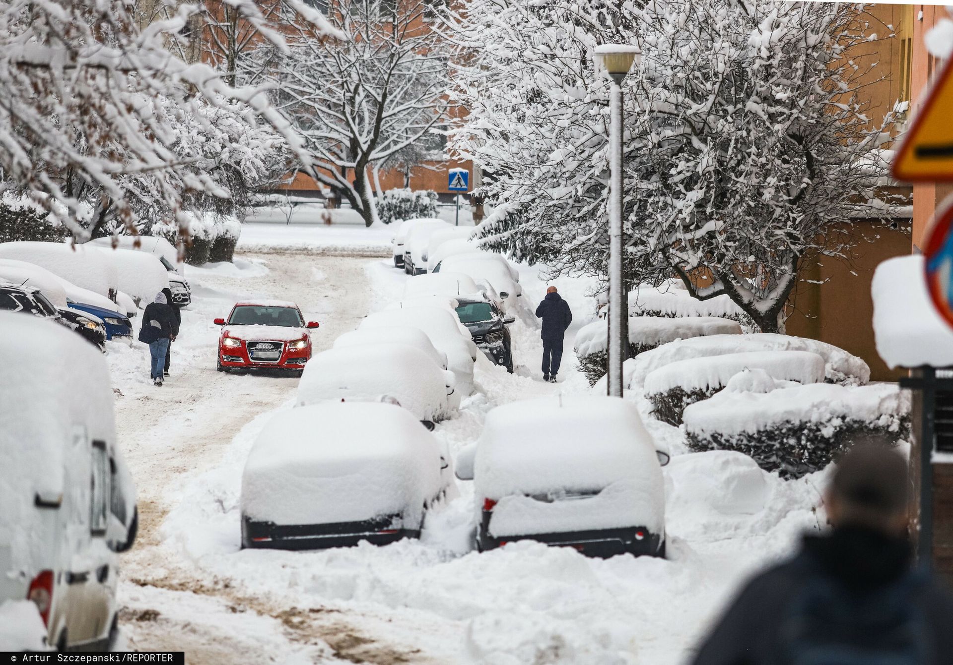 Atak zimy. W niektórych szkołach odwołano zajęcia
