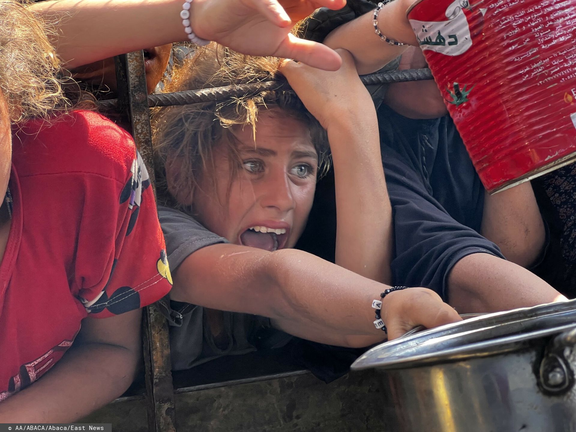 Izrael ostrzelał punkt pomocy w Gazie – dziesiątki ofiar