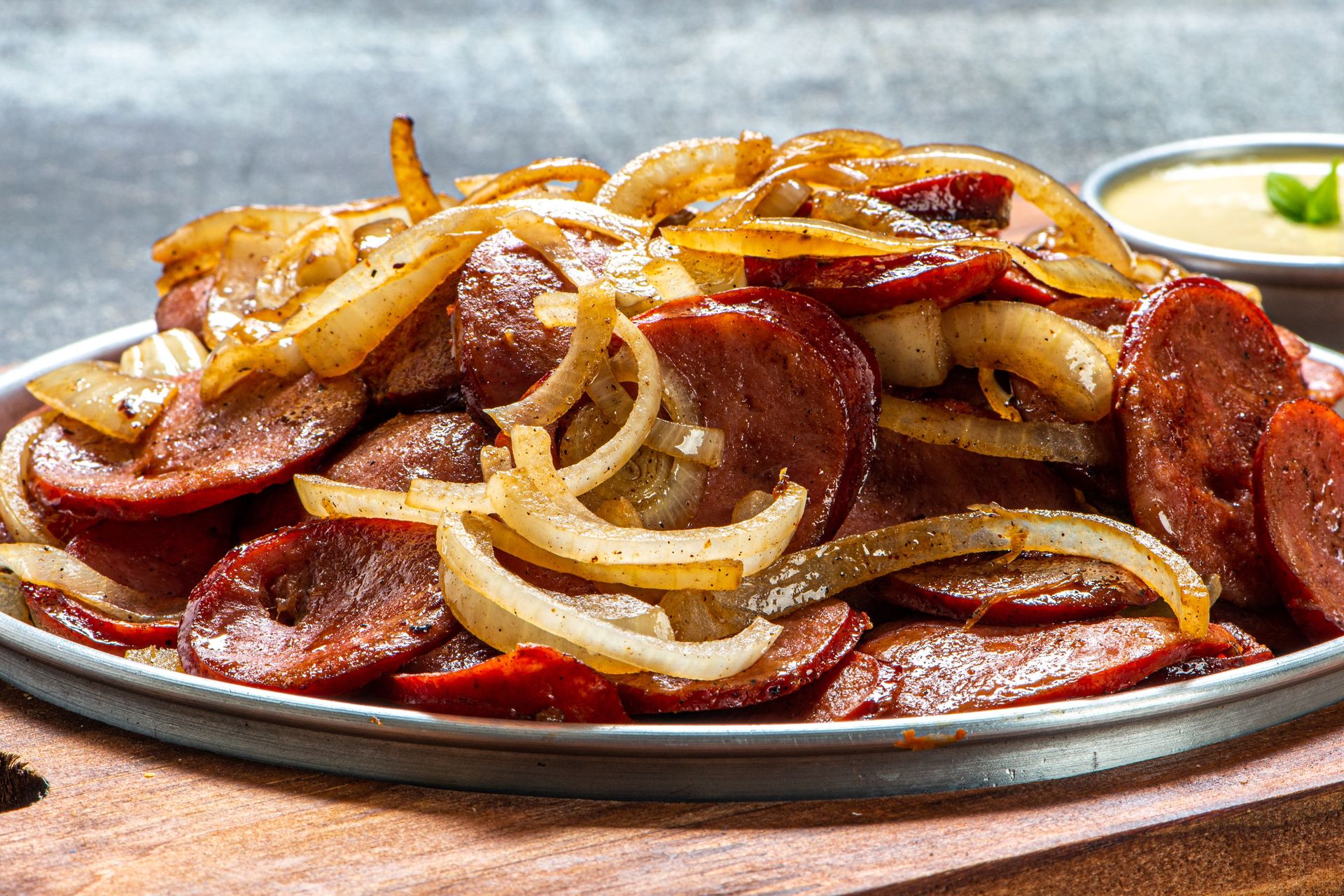 To tanie danie było hitem PRL-u. Dziś zapomniane, a pyszne, sycące i szybkie do zrobienia