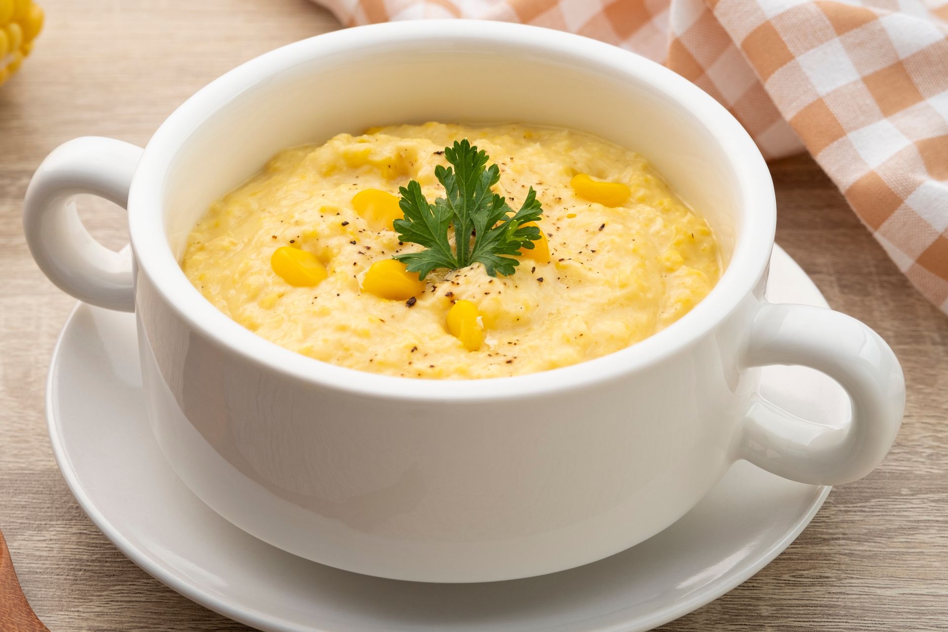 Znudził mi się krem pomidorowy. Ten z żółtego warzywa zachwycił całą rodzinę