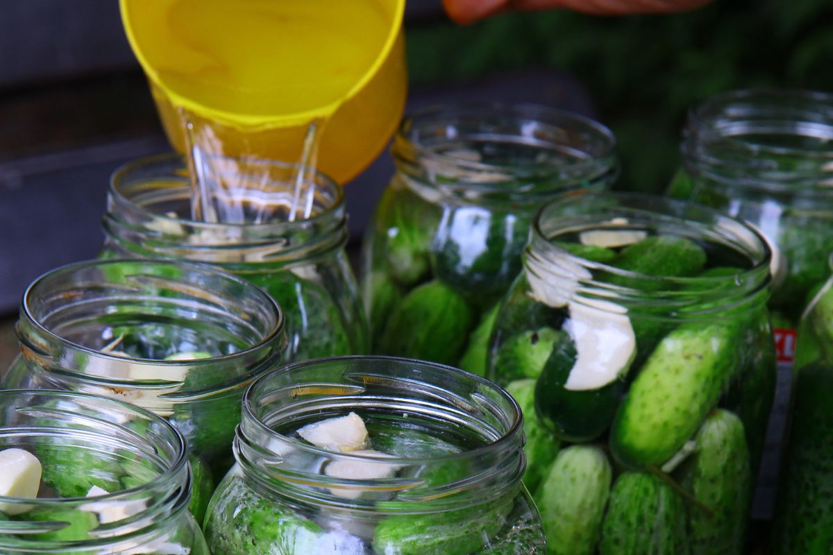 Małosolne zalewaj tylko taką wodą. Inaczej będą miękkie i rozlazłe