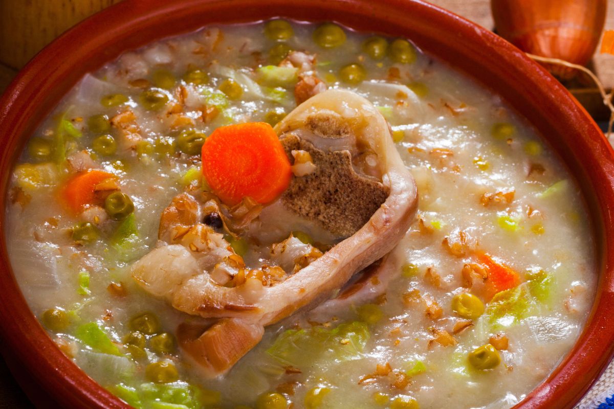 W Szkocji robią zupę na tym mięsie. Jest wolne od antybiotyków i pełne białka