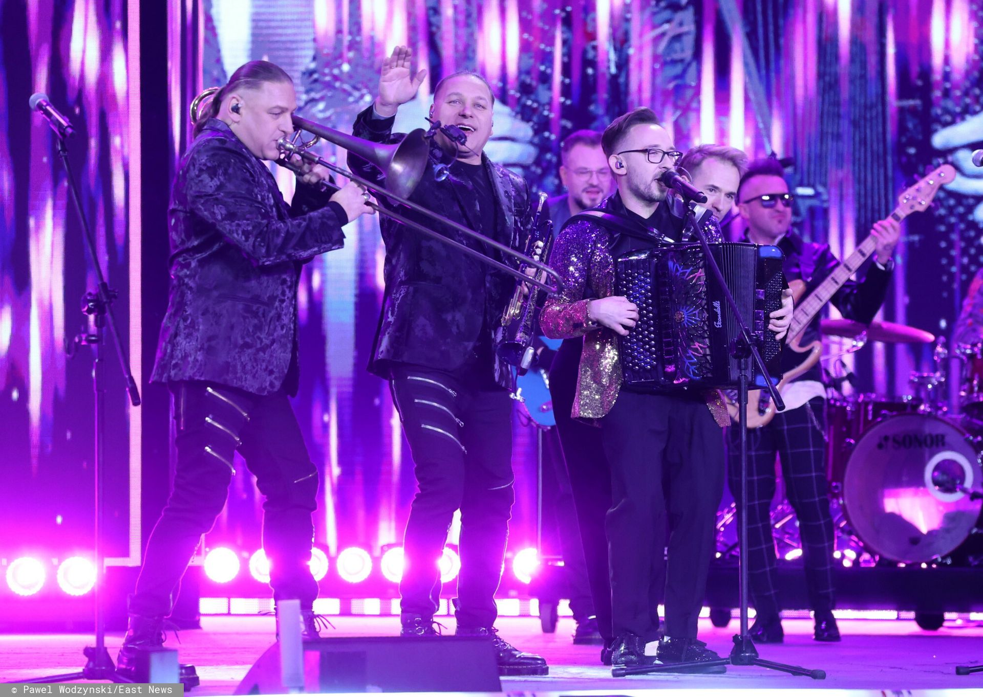 Sylwestrowa walka o pilota. Polsat minimalnie przed TVP