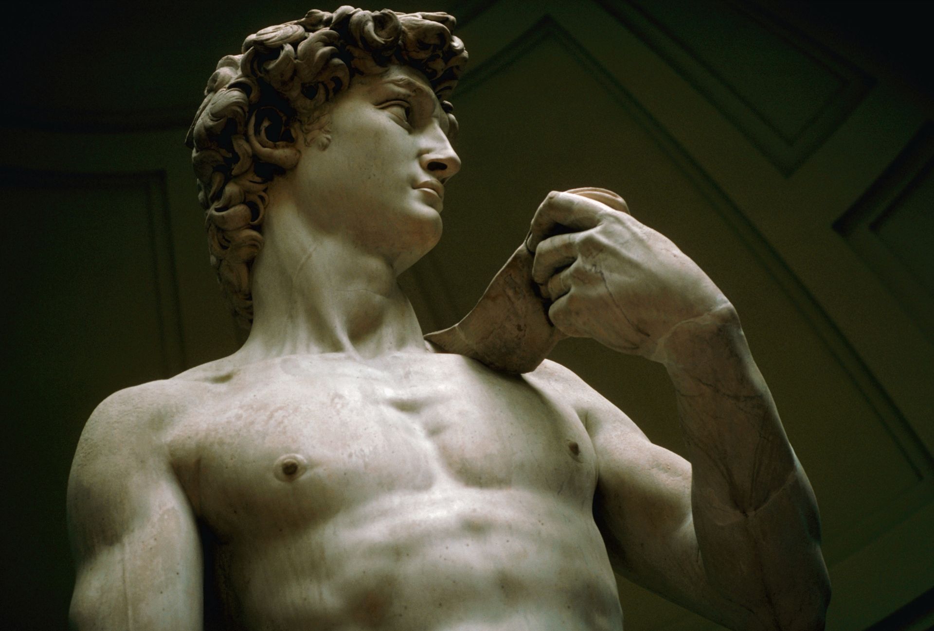 Rzeźby Michała Anioła w wojennej zawierusze