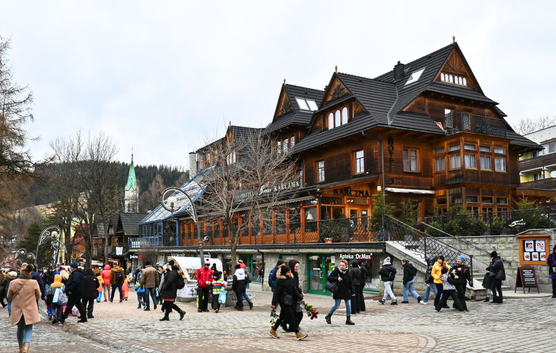 Hotel posła PiS w centrum Zakopanego. Oto ile kosztuje nocleg