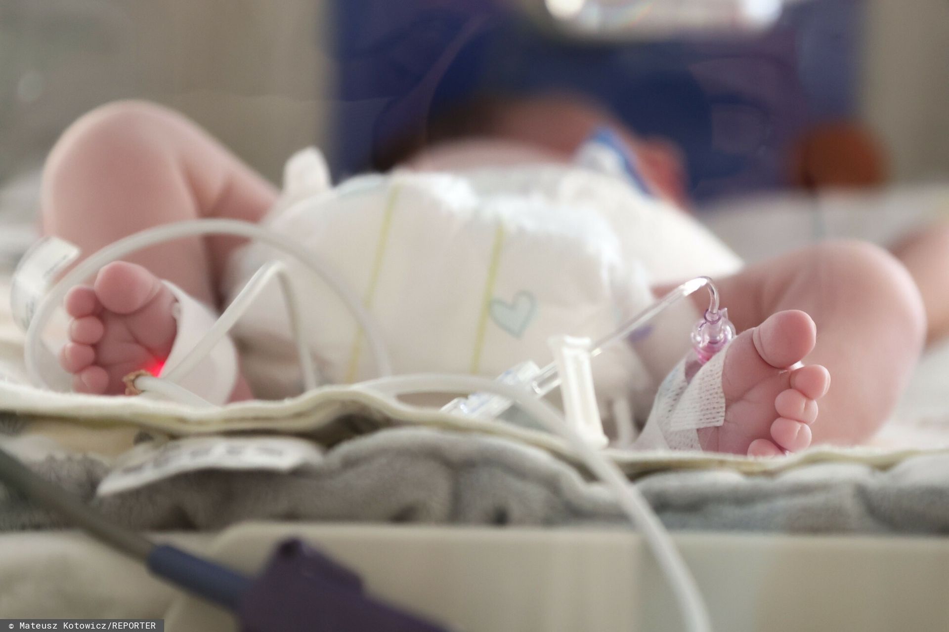 Pijana urodziła dziecko. Porażające, w jakim stanie był noworodek