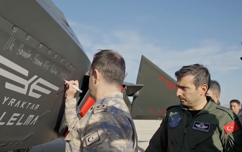 Przełom w historii lotnictwa. Sukces bezzałogowego tureckiego myśliwca