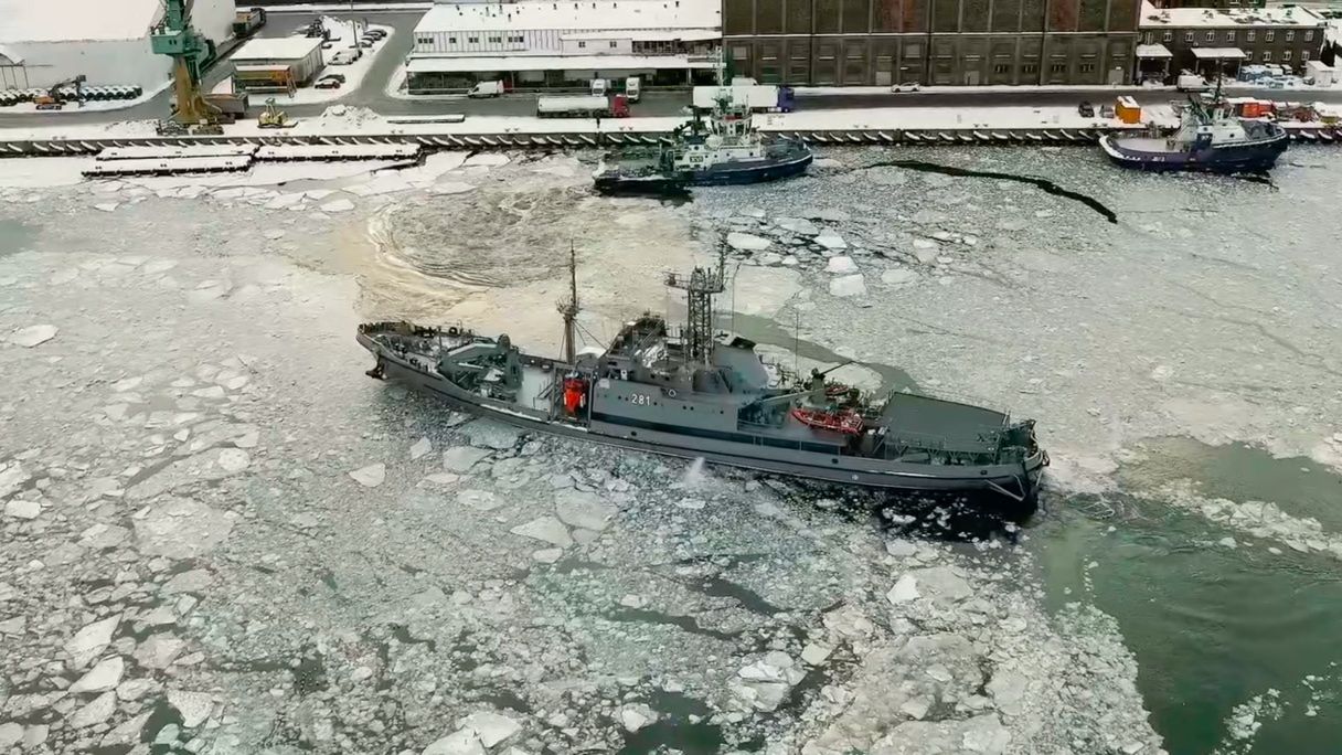 Lód, sztorm i cisza. Tak wygląda codzienna praca Marynarki Wojennej