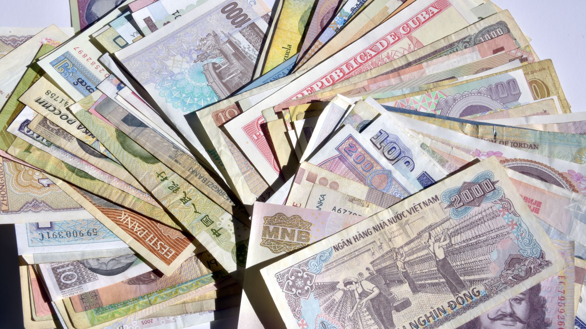 Waluty świata. Sprawdź, jak sobie poradzisz z tym quizem