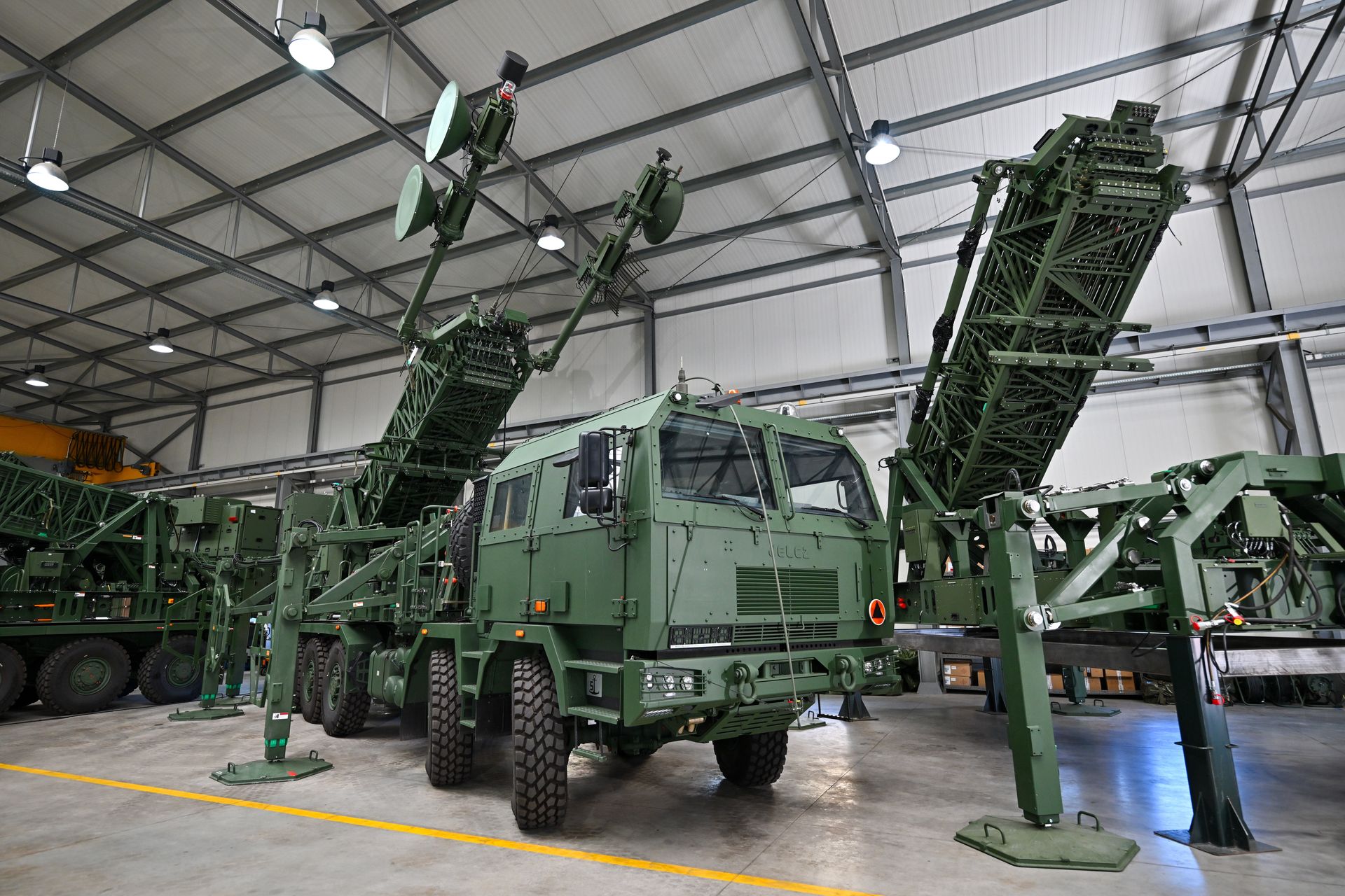 Miliardy na wojsko. "Grosze" na innowację