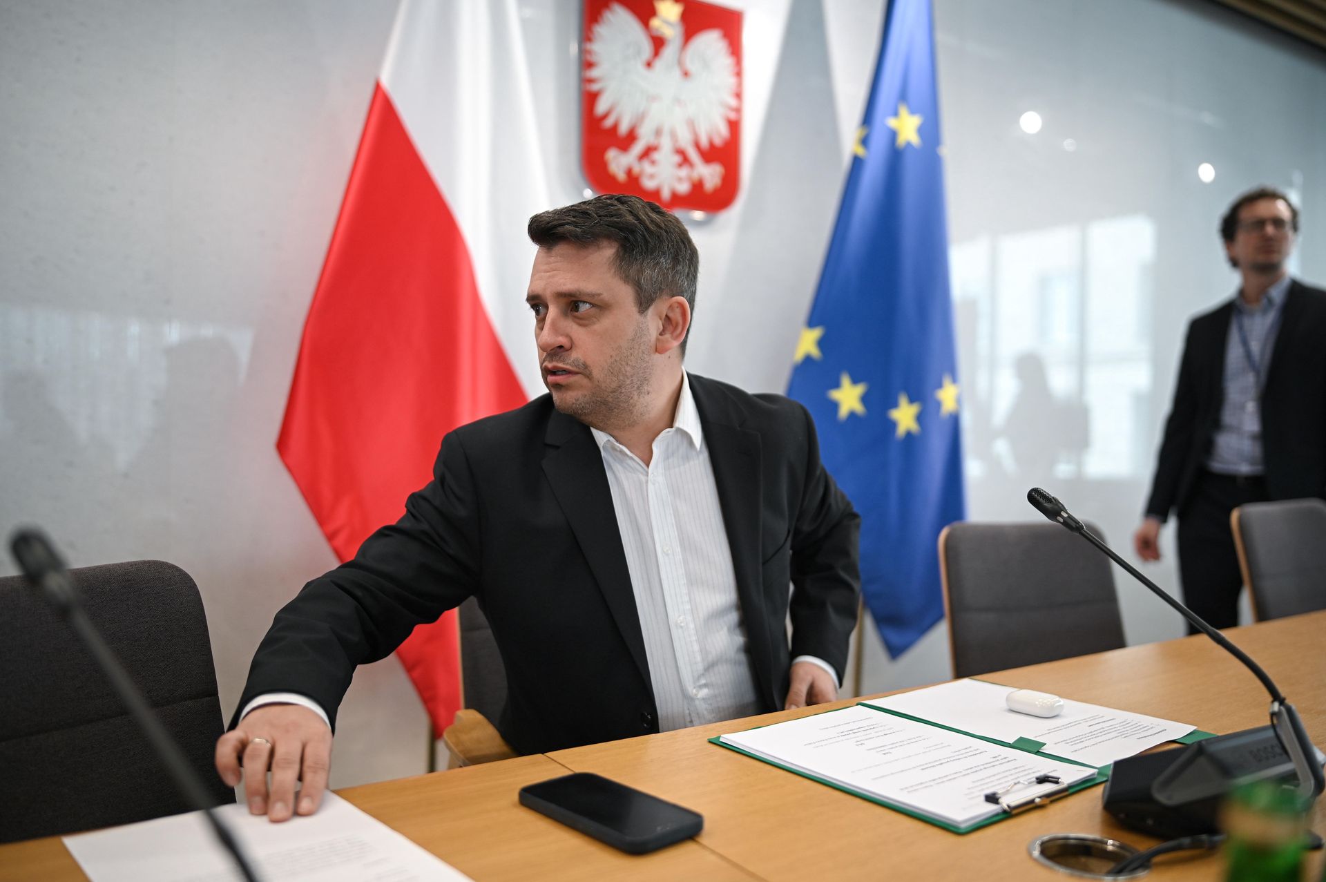 Nawrocki nie przyszedł na komisję. "Pomagał czy ustawił sobie ratki"