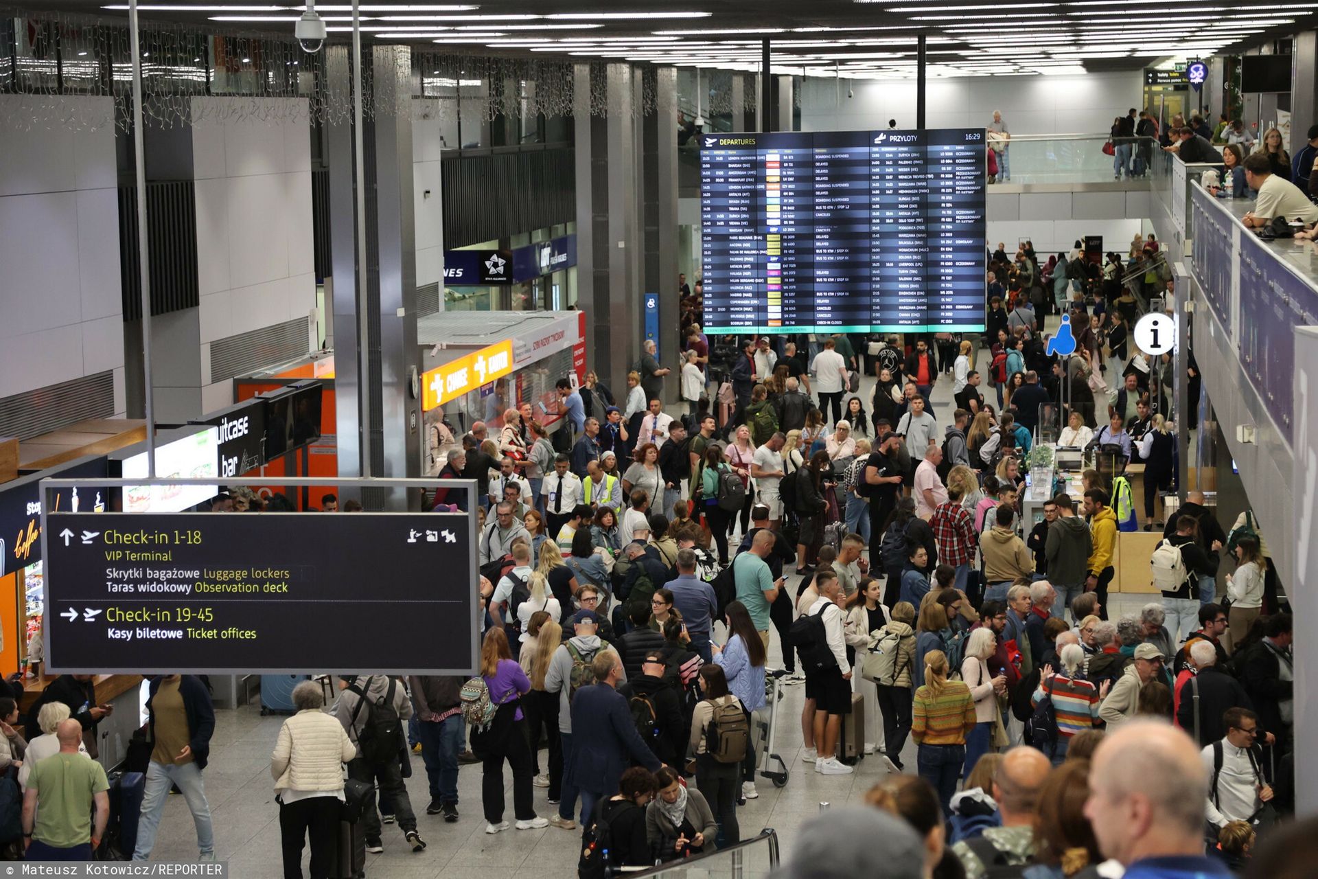 Fałszywe strony wabią podróżnych. Lotnisko w Krakowie przestrzega
