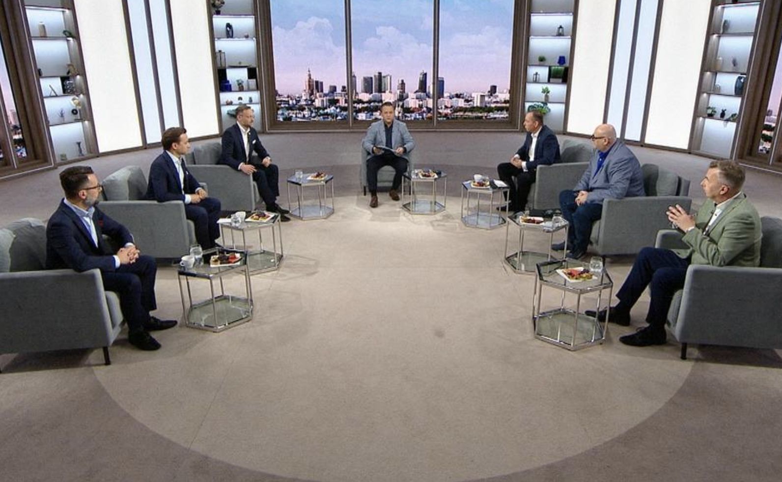 Awantura u Rymanowskiego. Poszło o jachty i ekspresy za pieniądze KPO