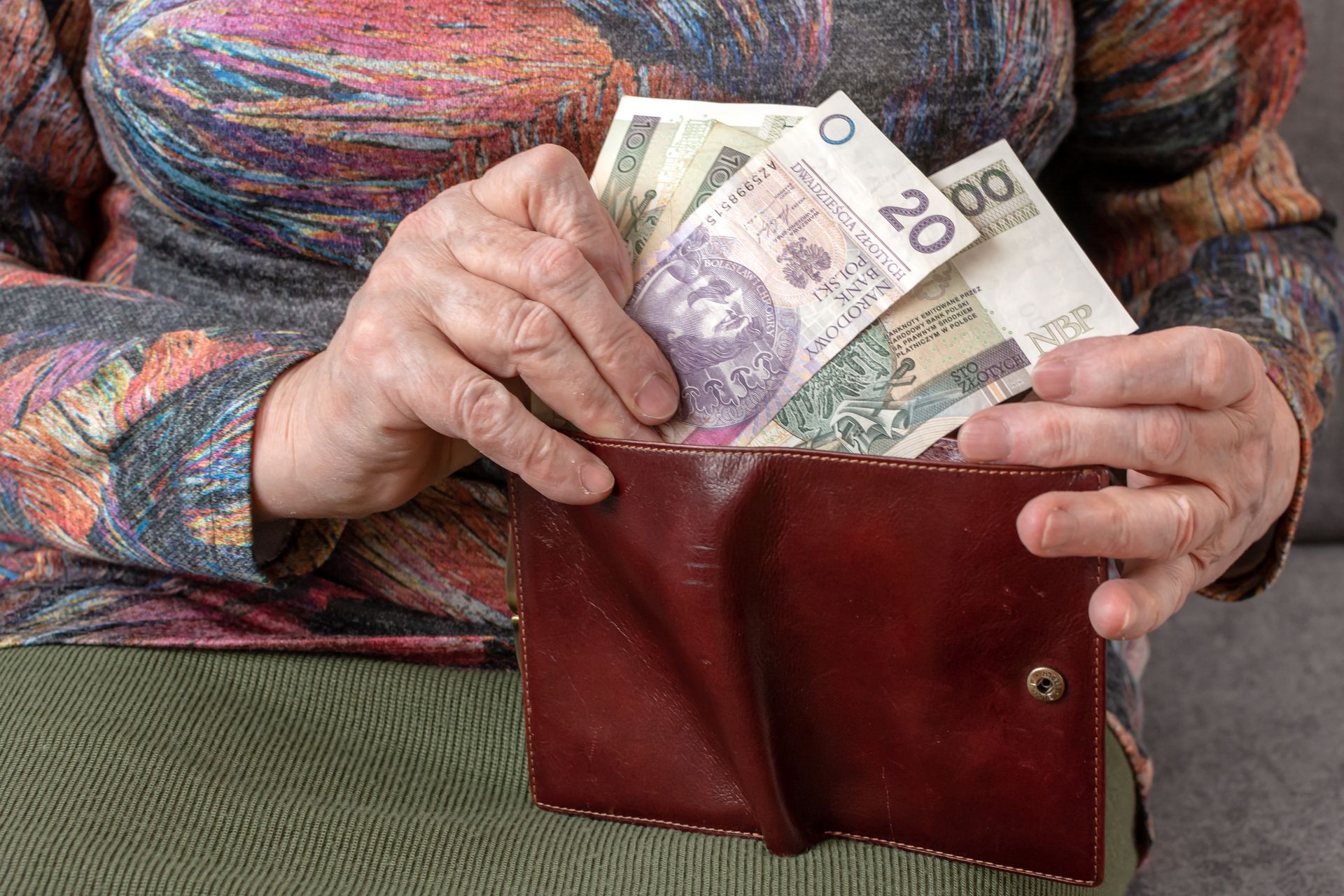 Oddają mieszkania w zamian za rentę. Tyle można zarobić. Padły kwoty