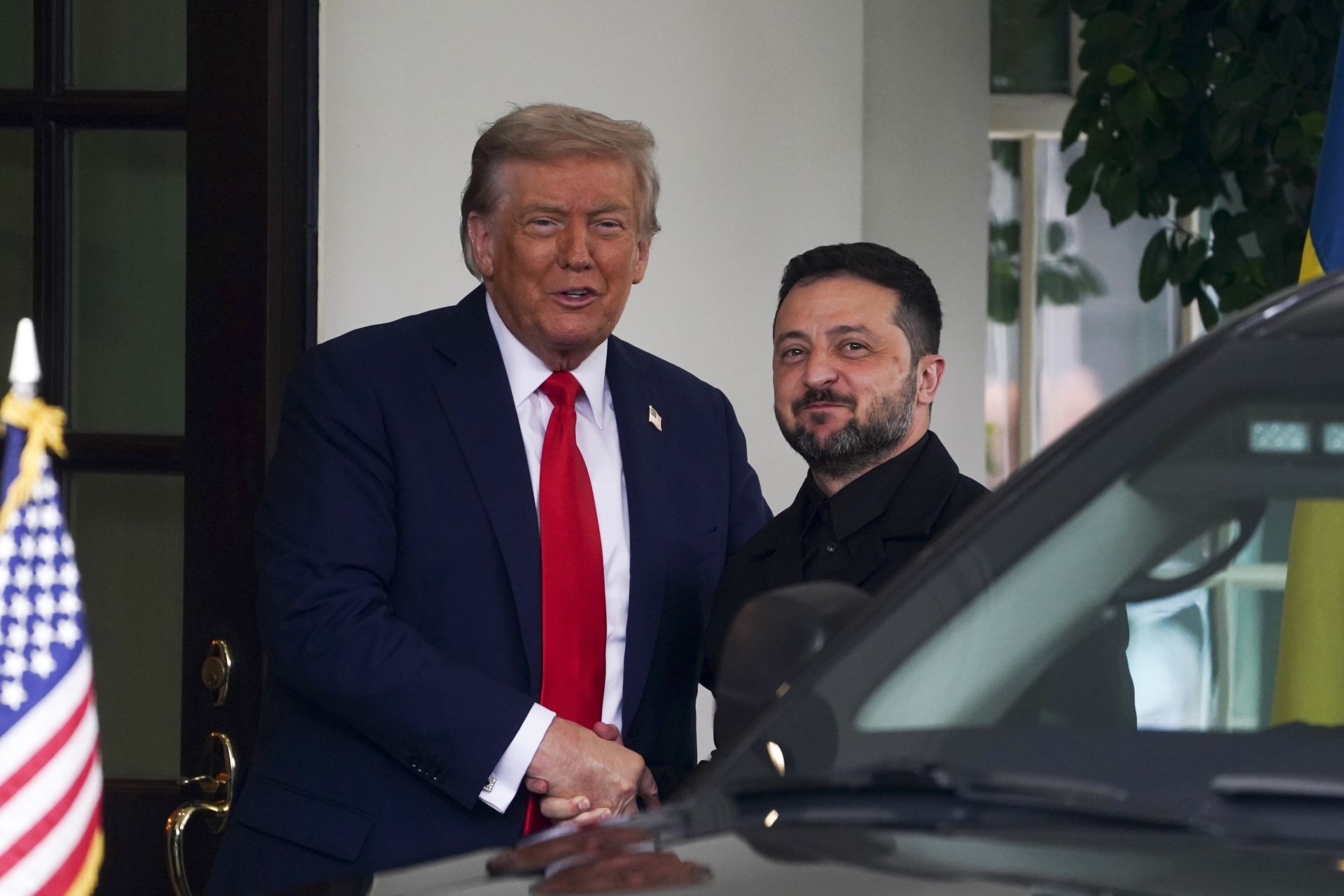 Nie tylko list. Taki prezent dostał Trump