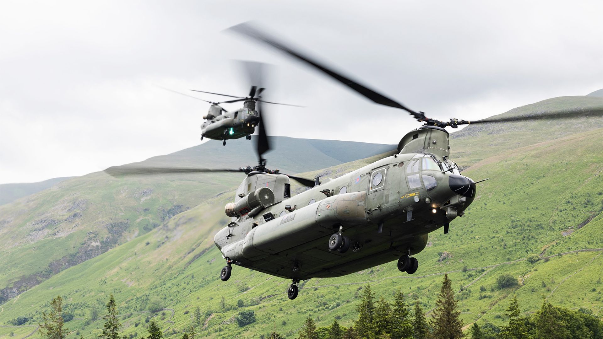 AH-64E Apache Guardian dla Polski. Były szef MON-u pyta o redukcję zamówienia