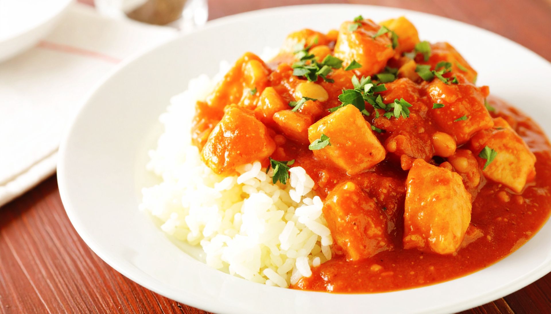 Gdy nie mam pomysłu na obiad, podaję kurczaka w takim wydaniu. Jest szybki, prosty i smaczny