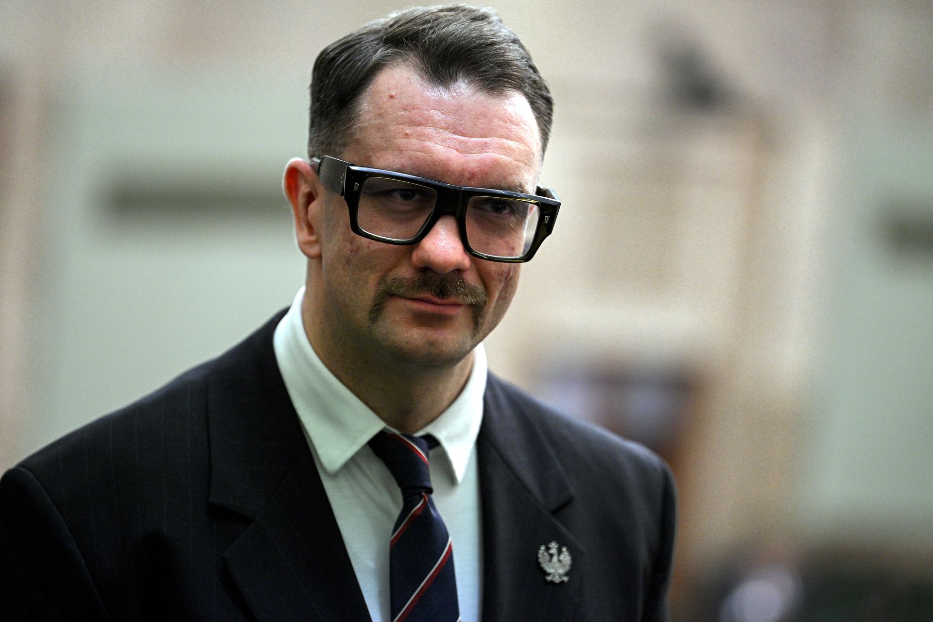 Przyszedł z patostreamerem do Sejmu. Tak dziś zagłosował Mejza