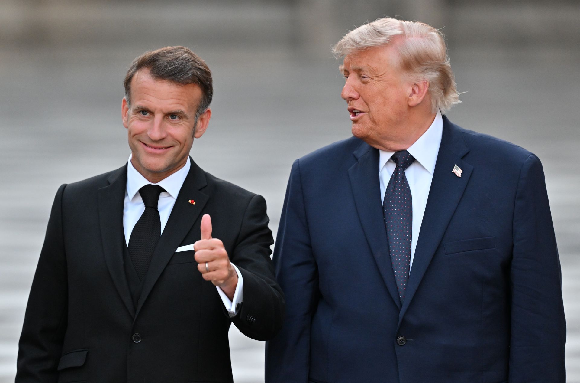 USA robią zwrot ws. Ukrainy? Macron: Nie są już neutralnym mediatorem