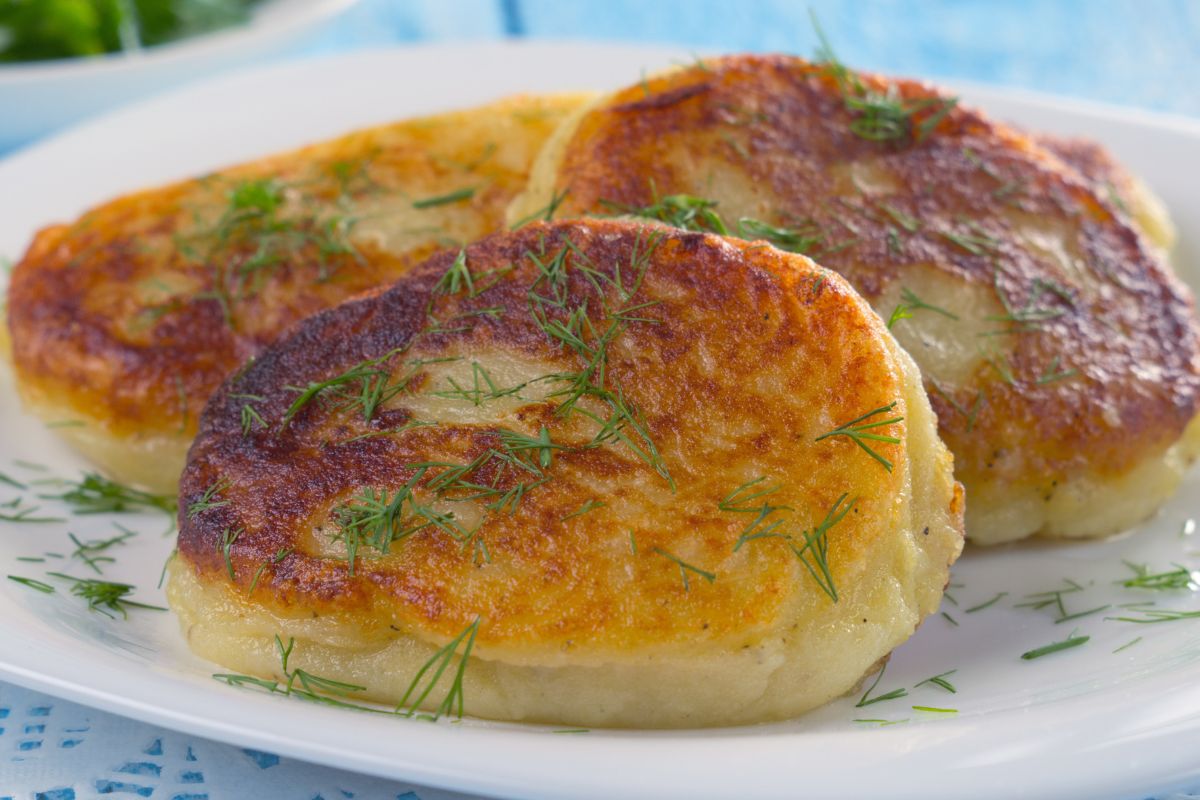 Bliny robię po litewsku. Placki i kotlety mogą się przy nich schować