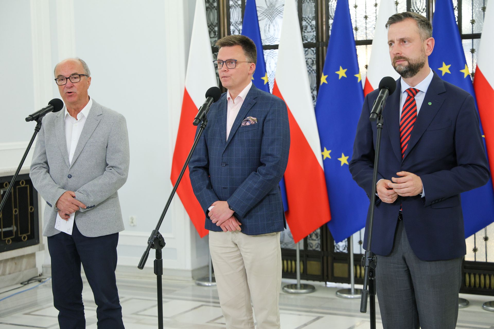 Rekonstrukcja rządu. Lewica może być spokojna?