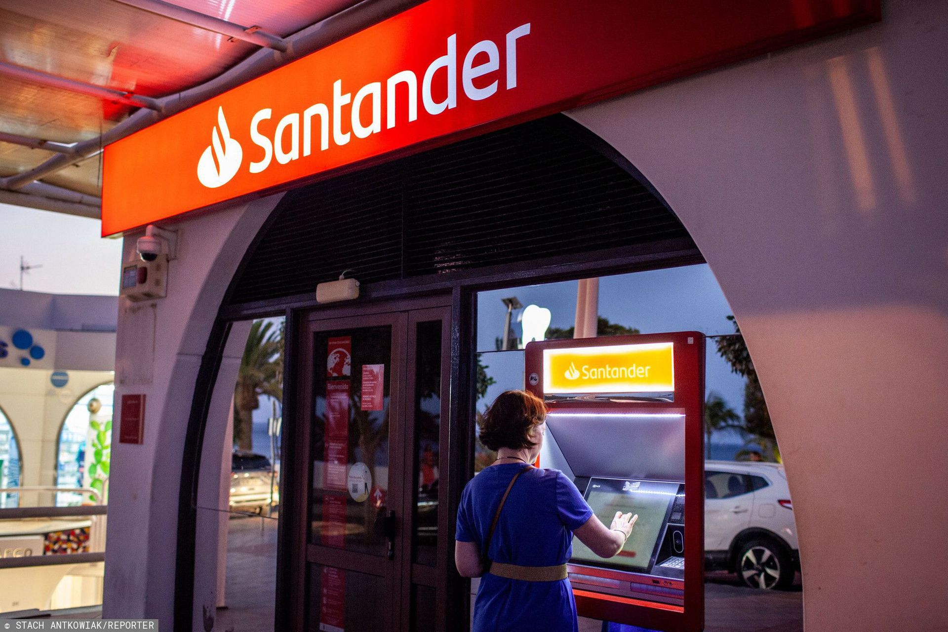 Rośnie liczba poszkodowanych klientów banku Santander. Coraz więcej zgłoszeń