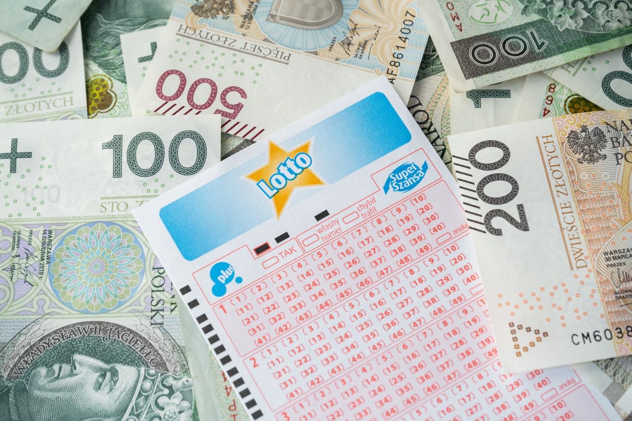 Padły aż trzy "szóstki" w Lotto. Oto gdzie zwycięzcy kupili losy