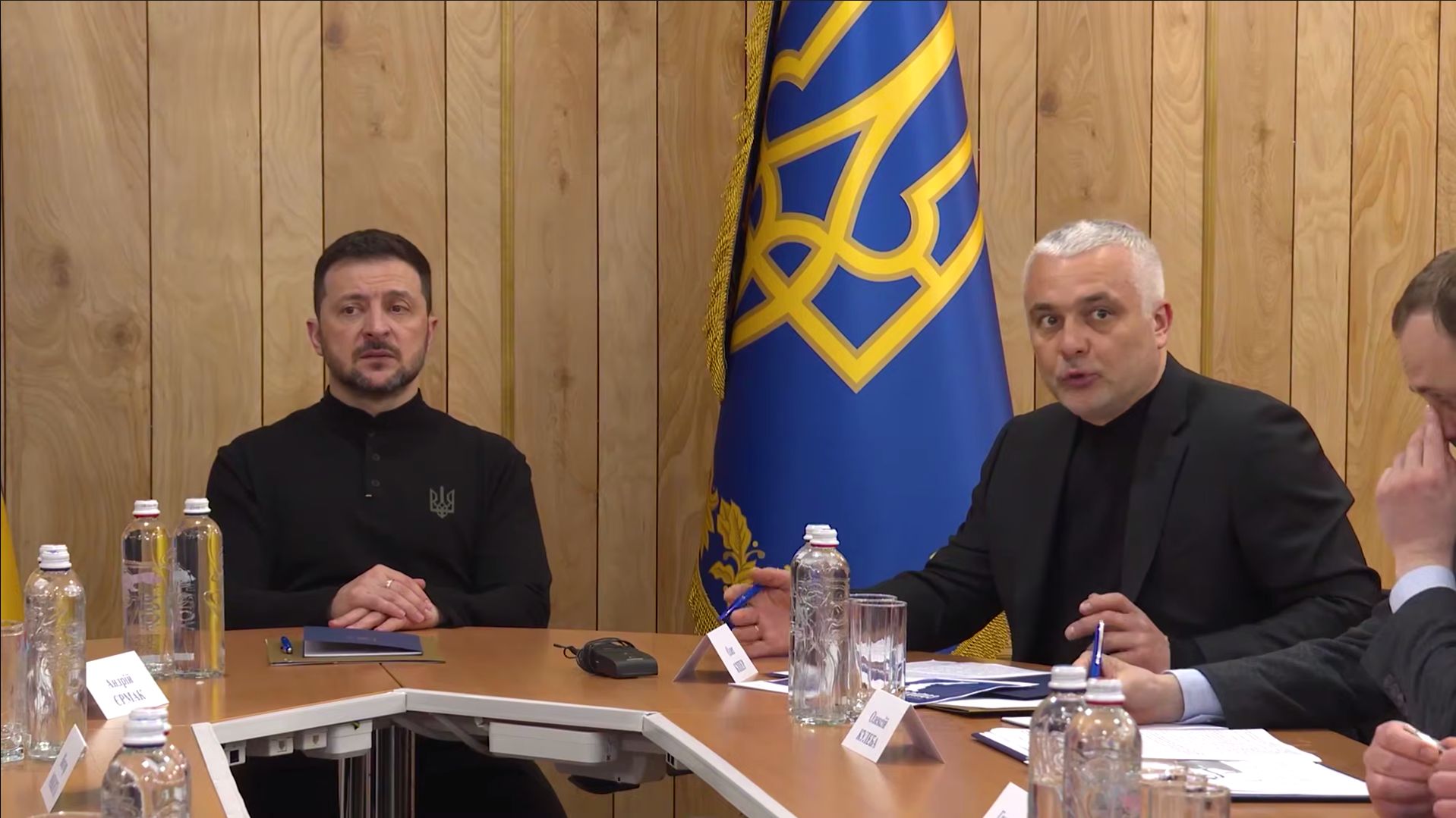 Trzy państwa przy stole z Ukrainą. Ruszyły rozmowy