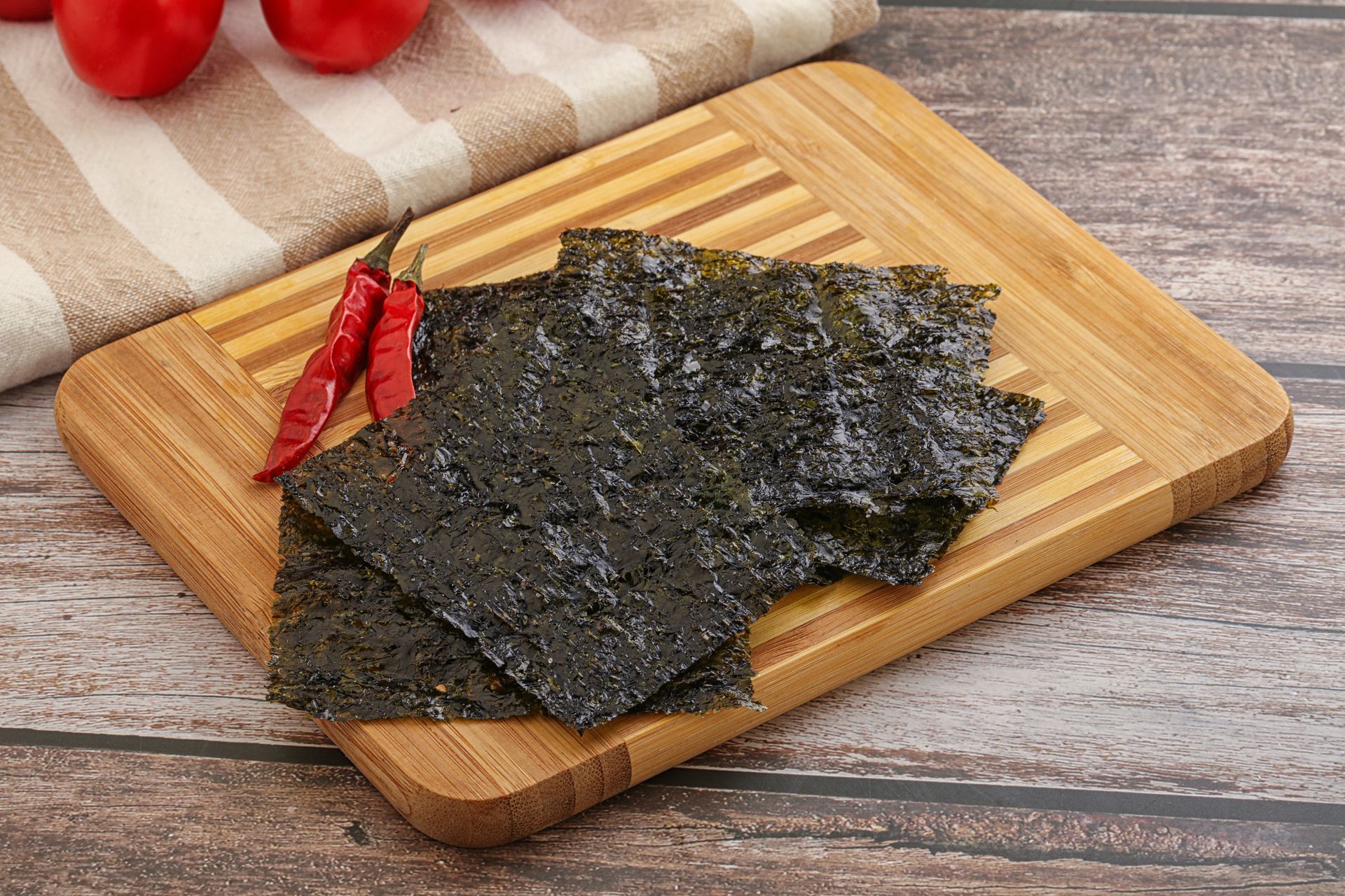 Chipsy z alg morskich – warto po nie sięgnąć?