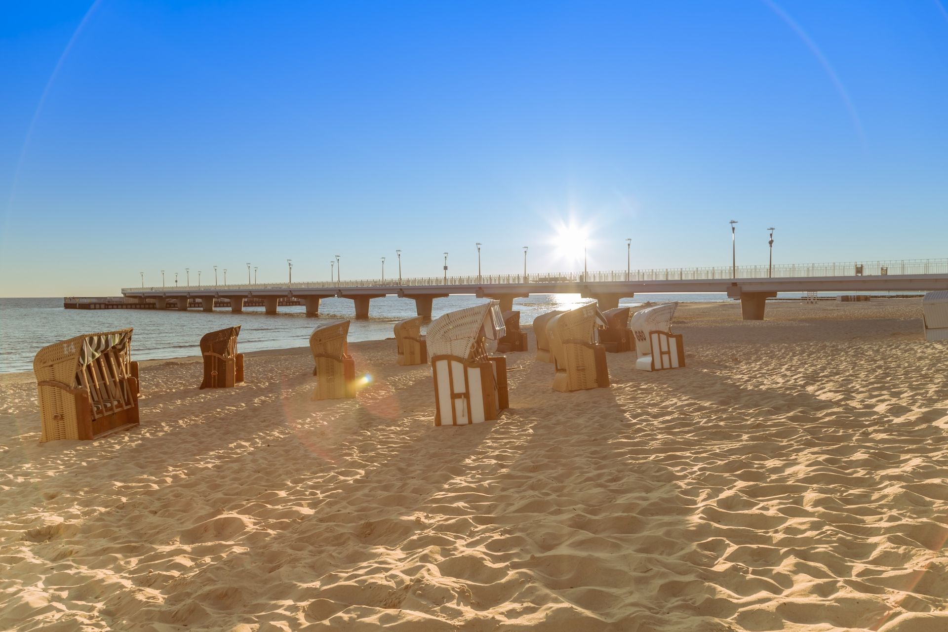 Nowoczesny hotel w uzdrowiskowej części Kołobrzegu. Plaża tutaj zachwyca