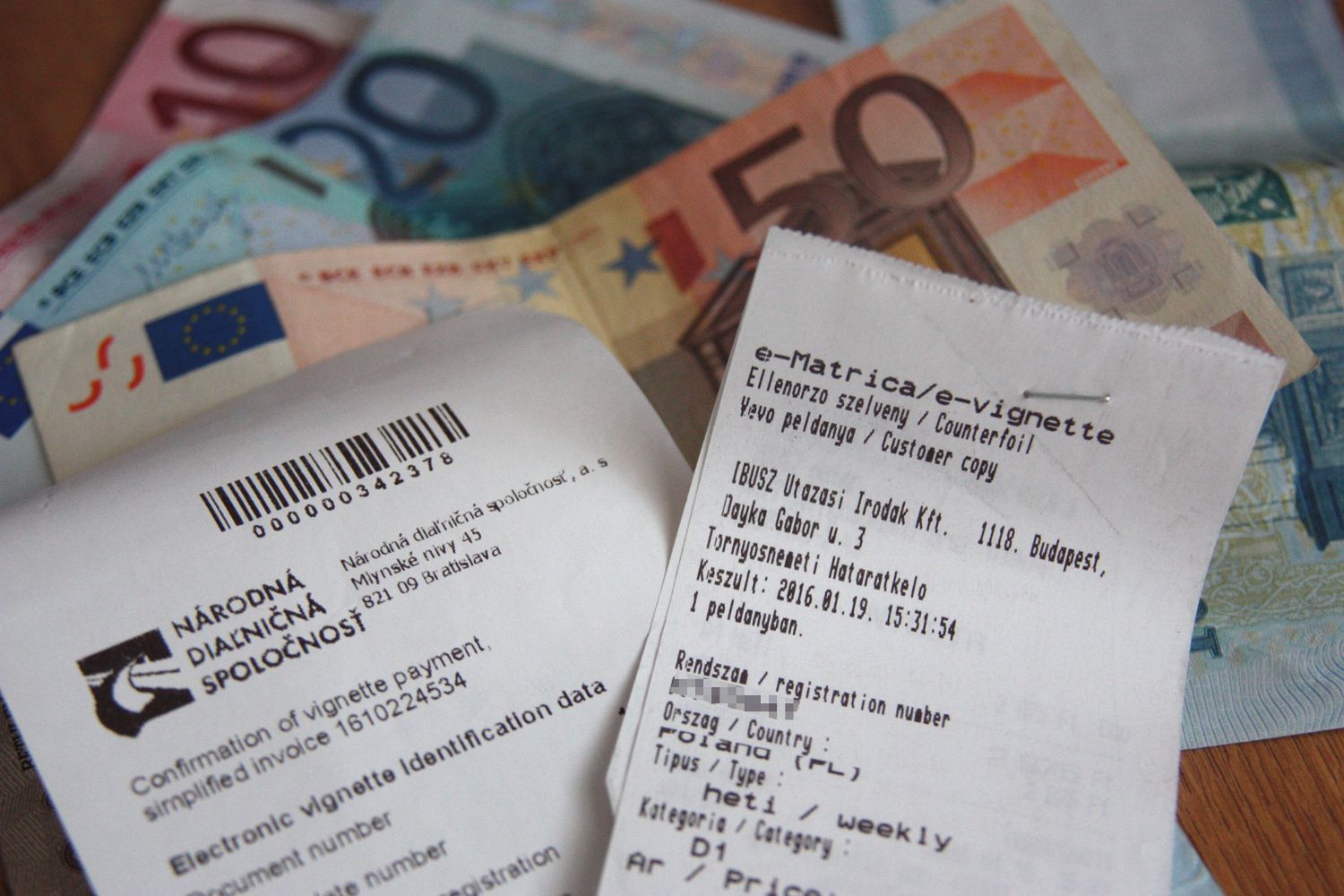 Winiety za granicą. Jedziesz na wakacje? Kup wcześniej, żeby nie żałować