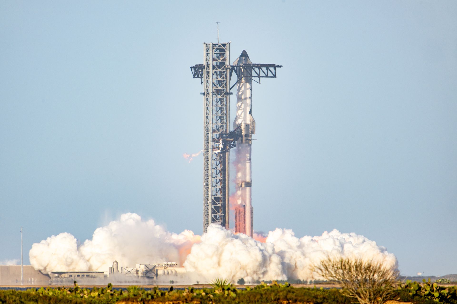 Starship nie poleci na Księżyc w 2027 roku. Artemis 3 musi poczekać