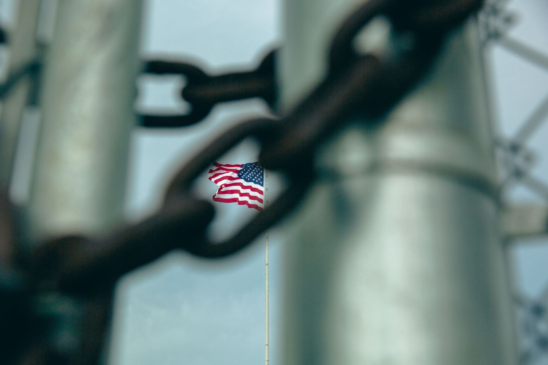 Migranci z Europy trafią do Guantanamo?Biały Dom się tłumaczy