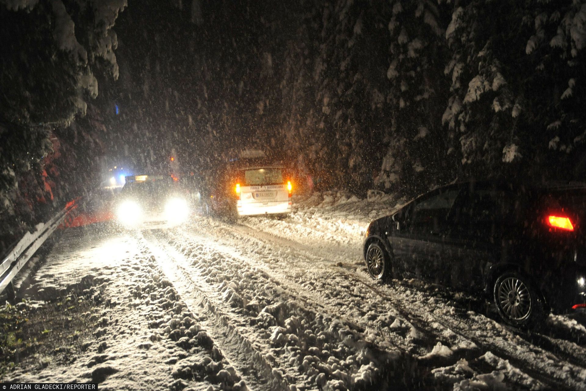 Paraliż po ataku zimy. Potężne utrudnienia w Małopolsce