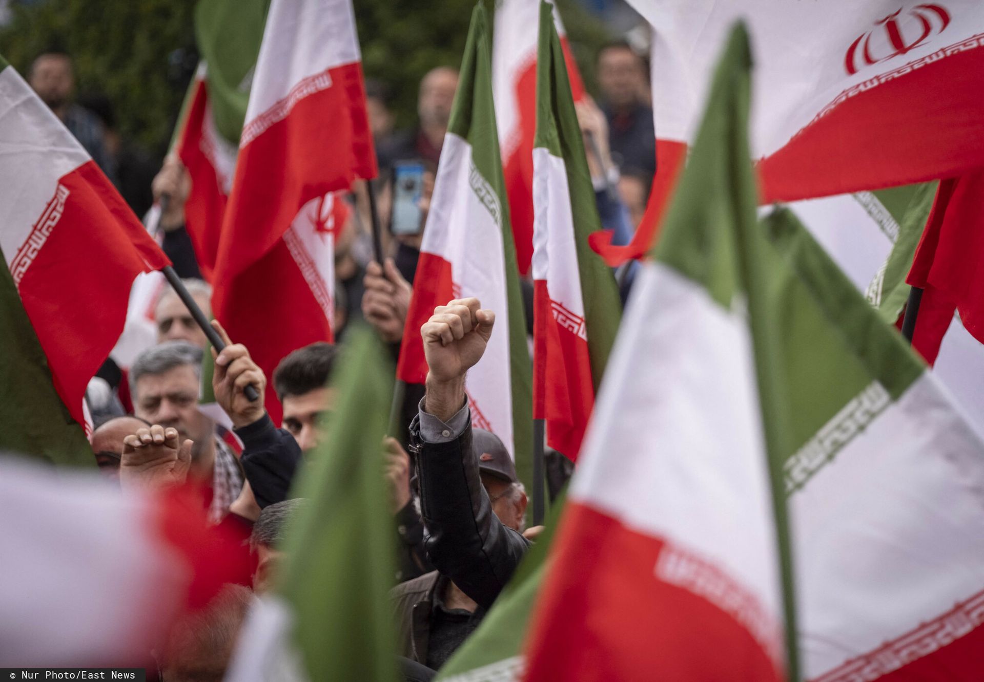 Iran wystrzelił 40 rakiet w kierunku celów USA i Izraela