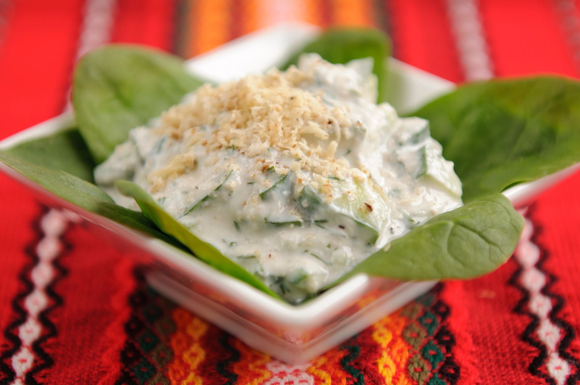 Bułgarzy się zajadają. Prosta i orzeźwiająca sałatka doskonała na cieplejsze dni