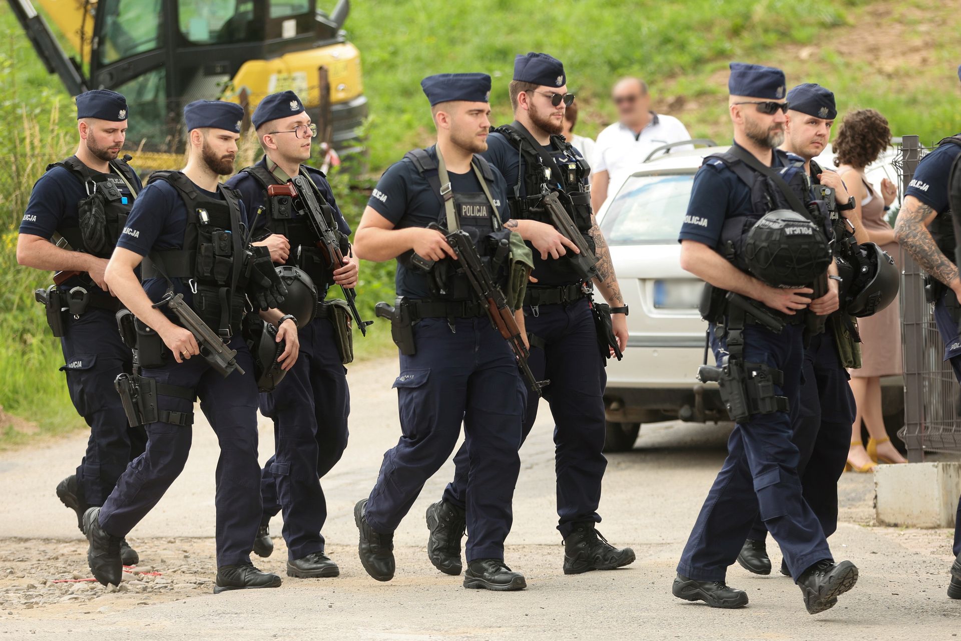 Zbrodnia w Starej Wsi. Policja mówi, co stało się dzień wcześniej