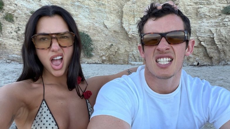 Świętujący MIESIĄC MIODOWY Dua Lipa i Callum Turner pluskają się w wodzie i byczą na plaży (FOTO)