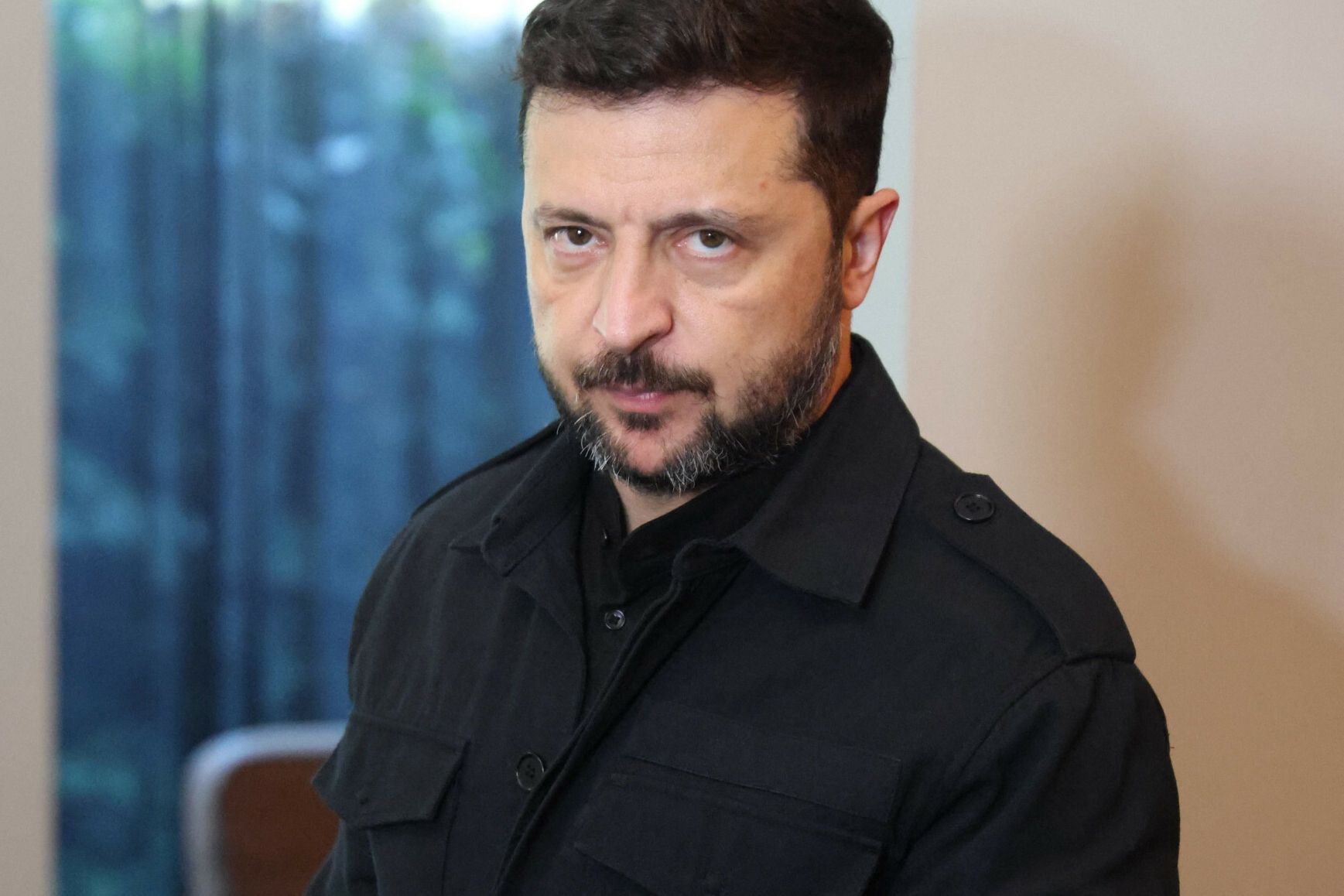 Polityczna burza trwa. Zełenski musi ugasić nowy pożar związany z przetargami dla wojska