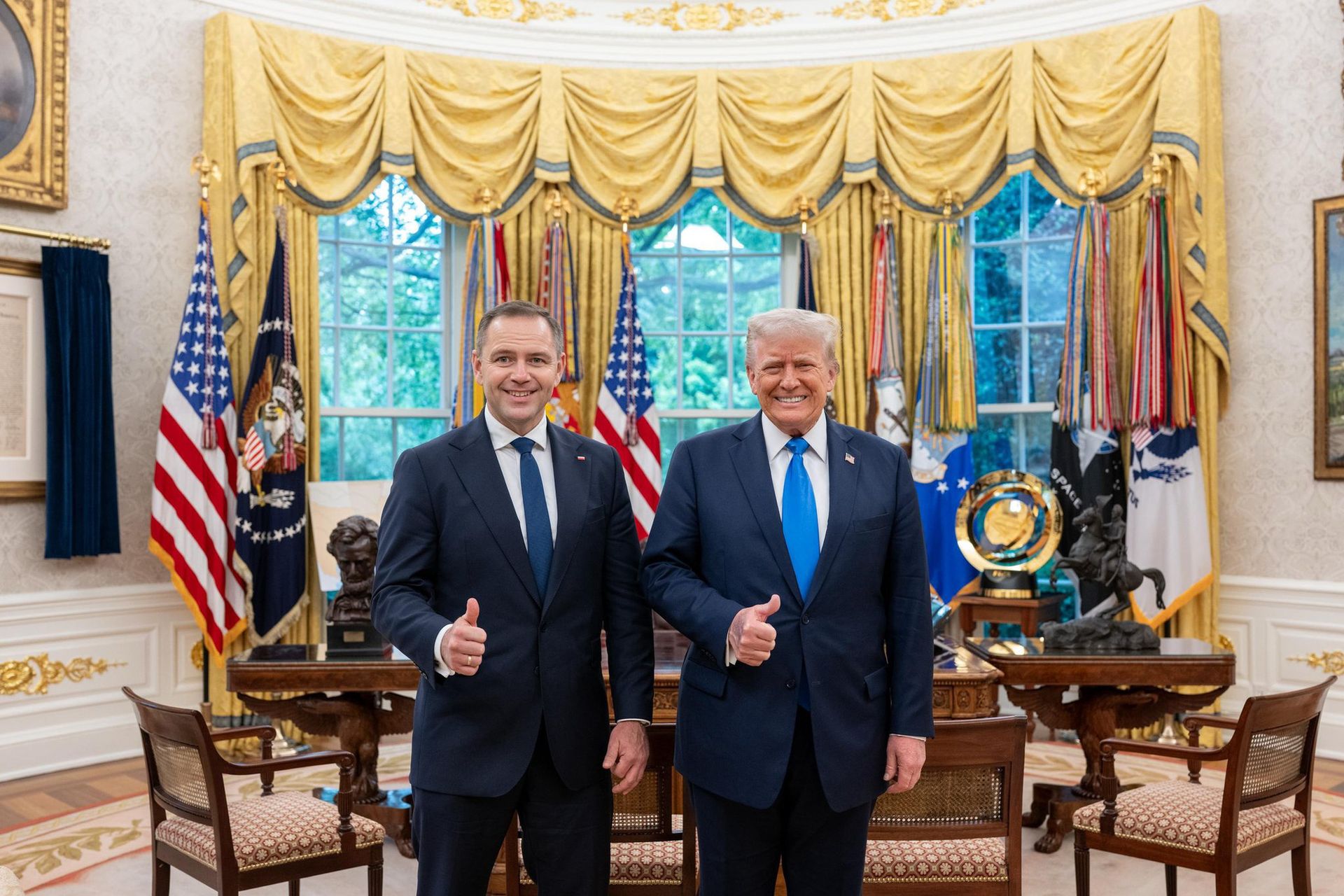 Kulisy spotkania Nawrockiego z Trumpem. Sztabowcy ujawniają. "Baliśmy się, iż się wyda"