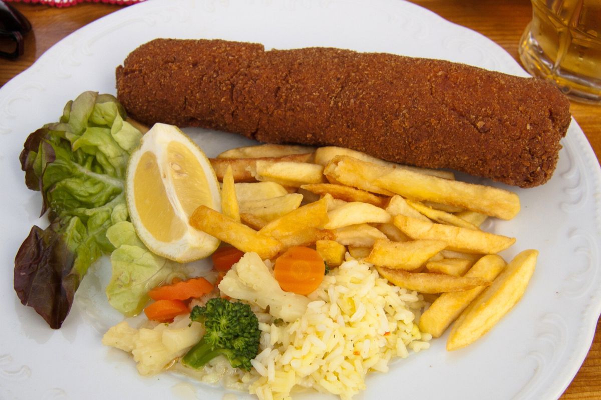 Na obiad smażę serbskie kotlety. choćby dewolaje nie mają przy nich szans