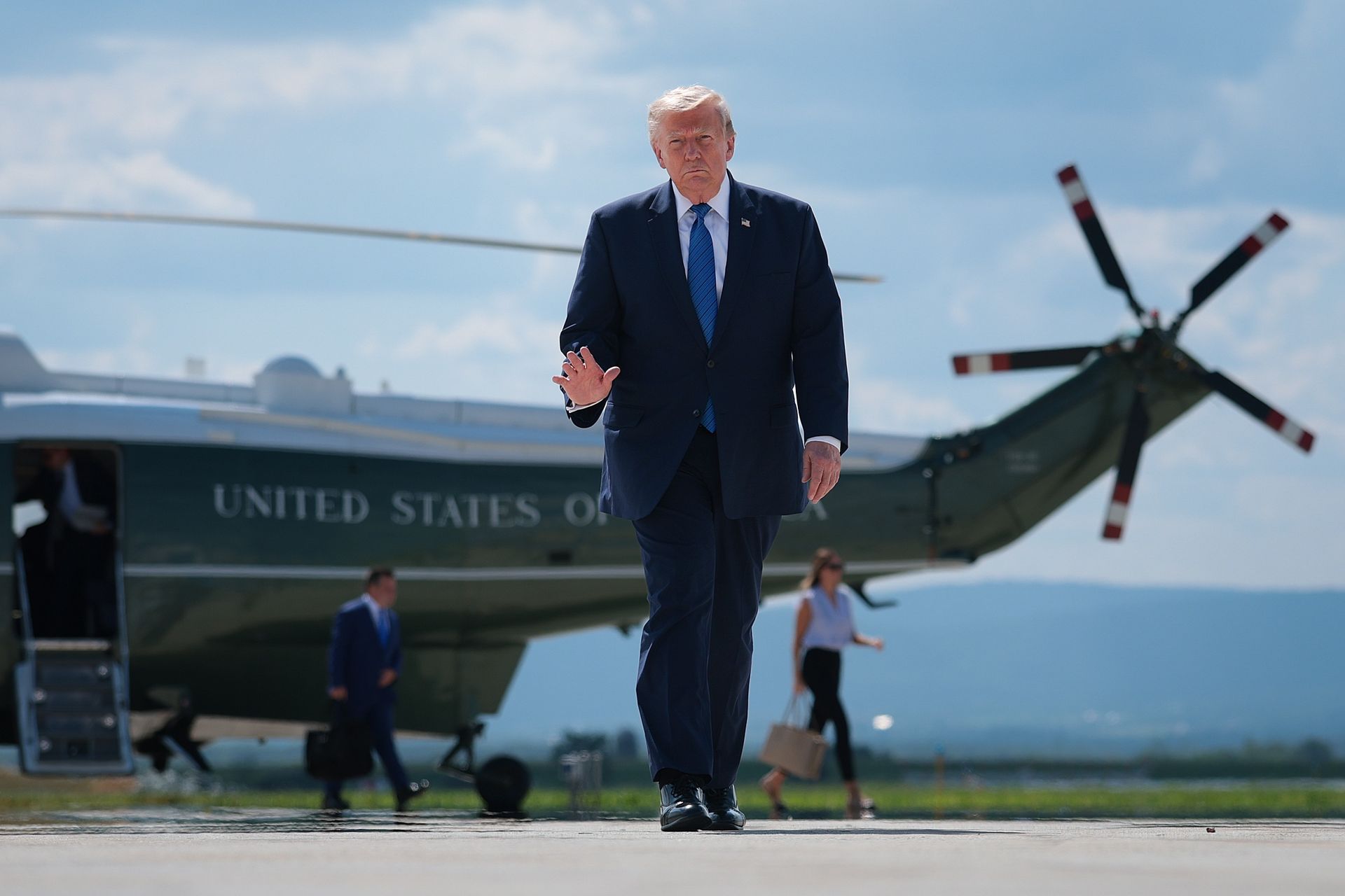 Działo się w nocy. Zaskakująca decyzja Trumpa, katastrofa w Peru