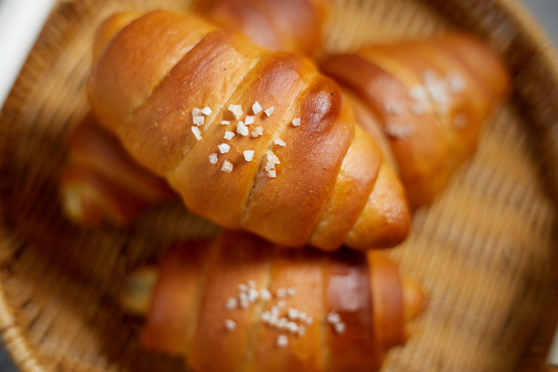 Powrót do korzeni, viralowe hity i stolik dla jednej osoby. Ekspertka o trendach kulinarnych 2026