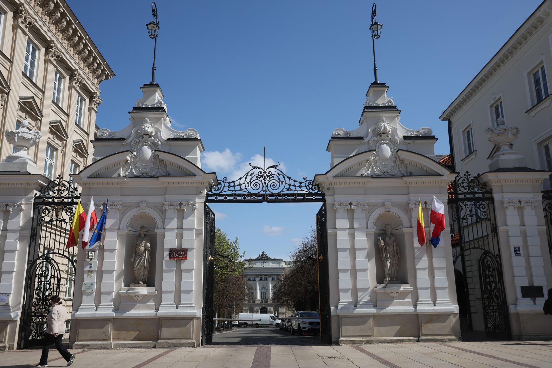 Profesor UW zawieszony. Poważny sygnał studentki uruchomił śledztwo