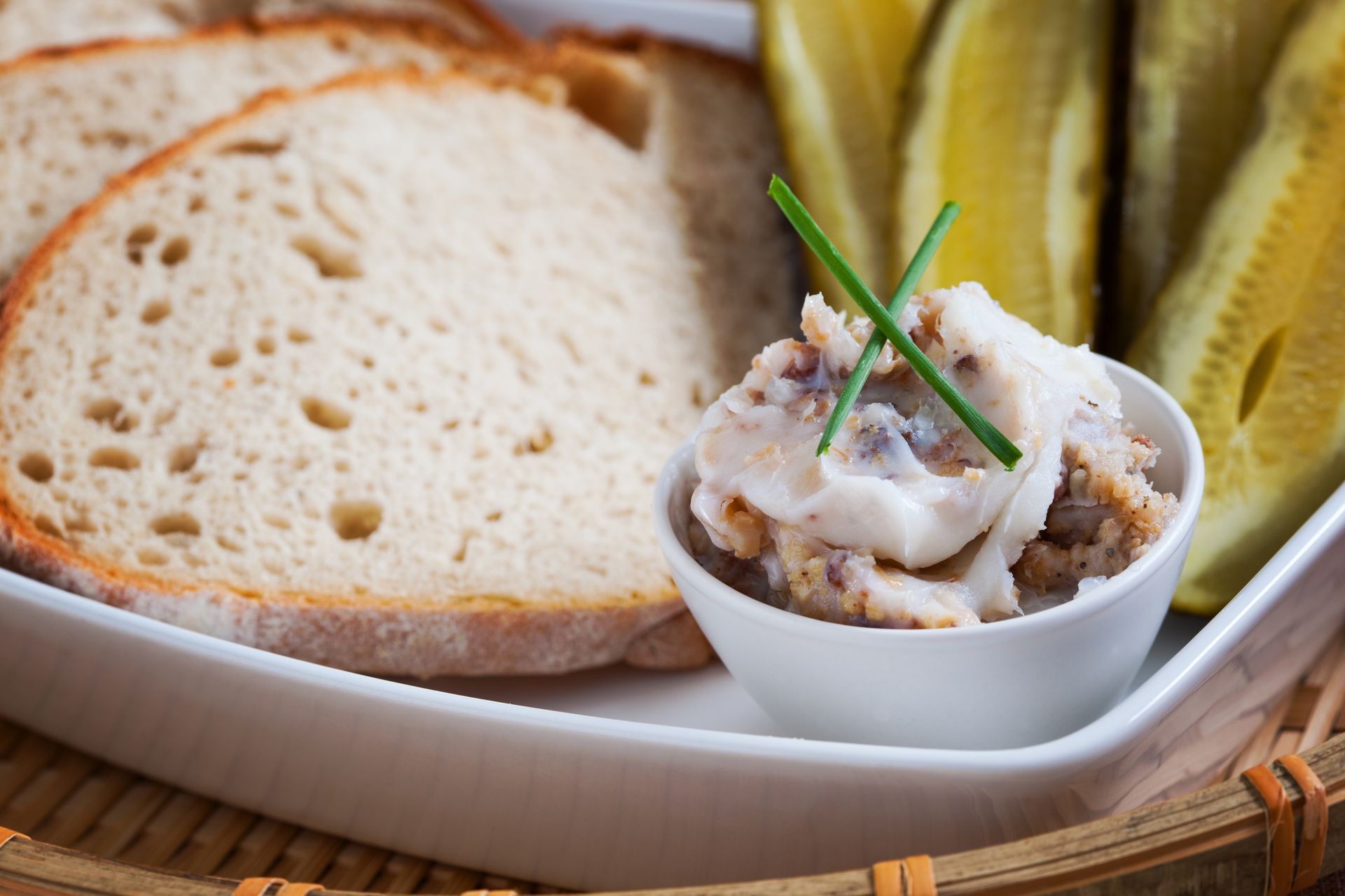 Jak zrobić pyszny domowy smalec?