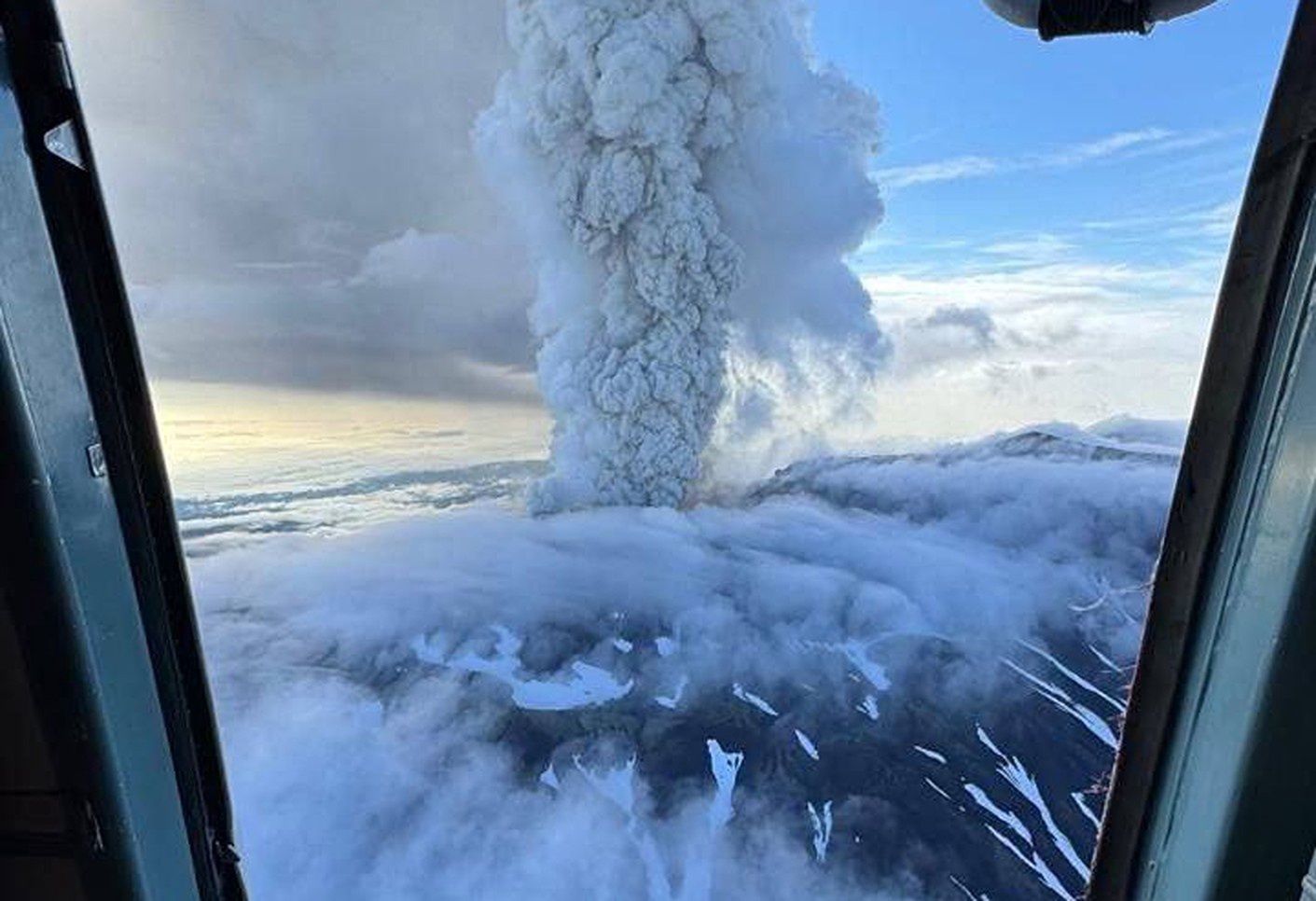 Wulkan Kraszeninnikowa obudził się po 600 latach. To efekt trzęsienia ziemi