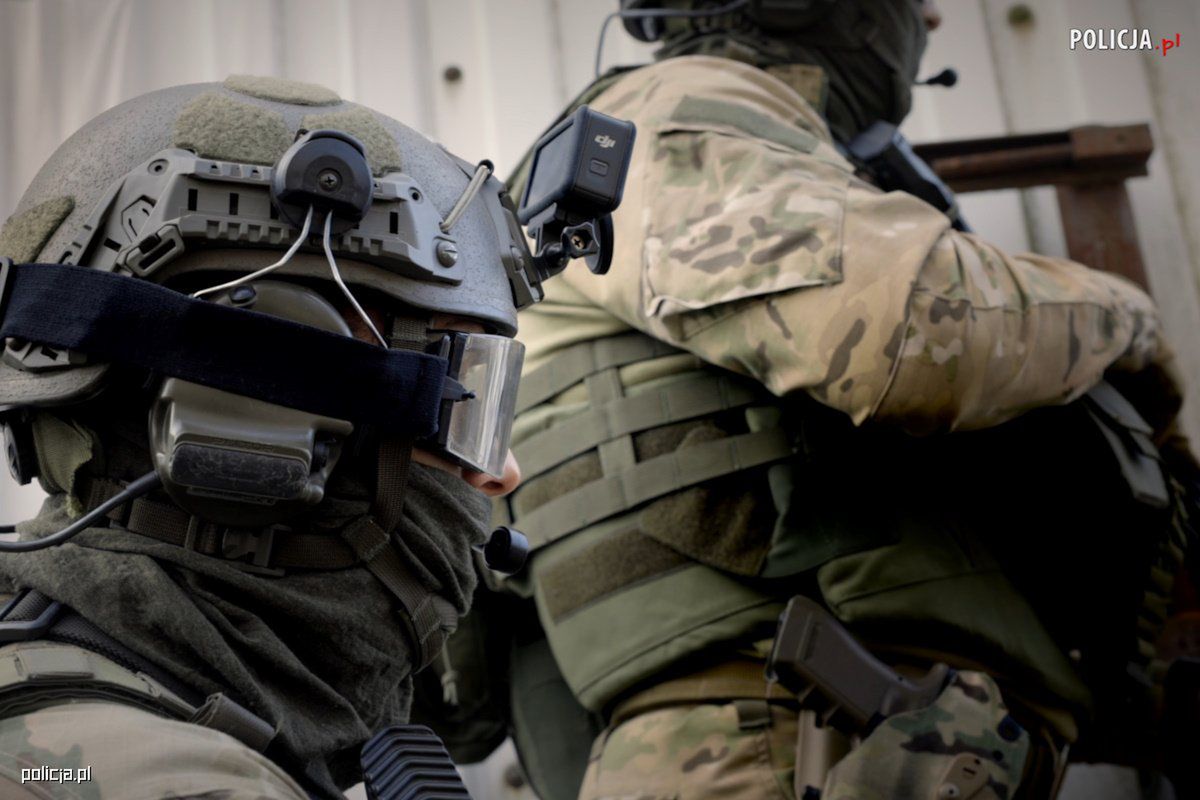 Akcja kontrterrorystów w Wieluniu. Media: Zatrzymano czterech Gruzinów