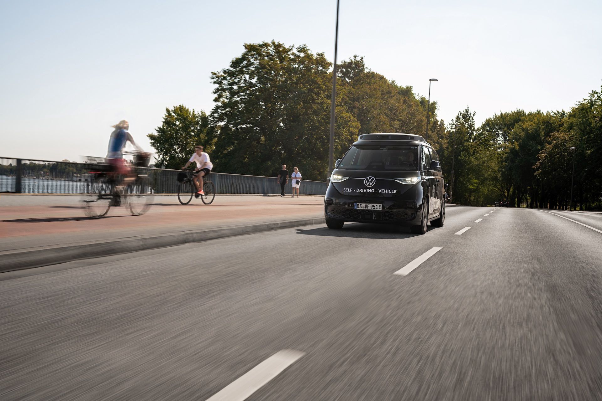 Pierwsza jazda autonomicznym VW ID. Buzzem AD – autem, które w przyszłym roku zacznie zmieniać świat